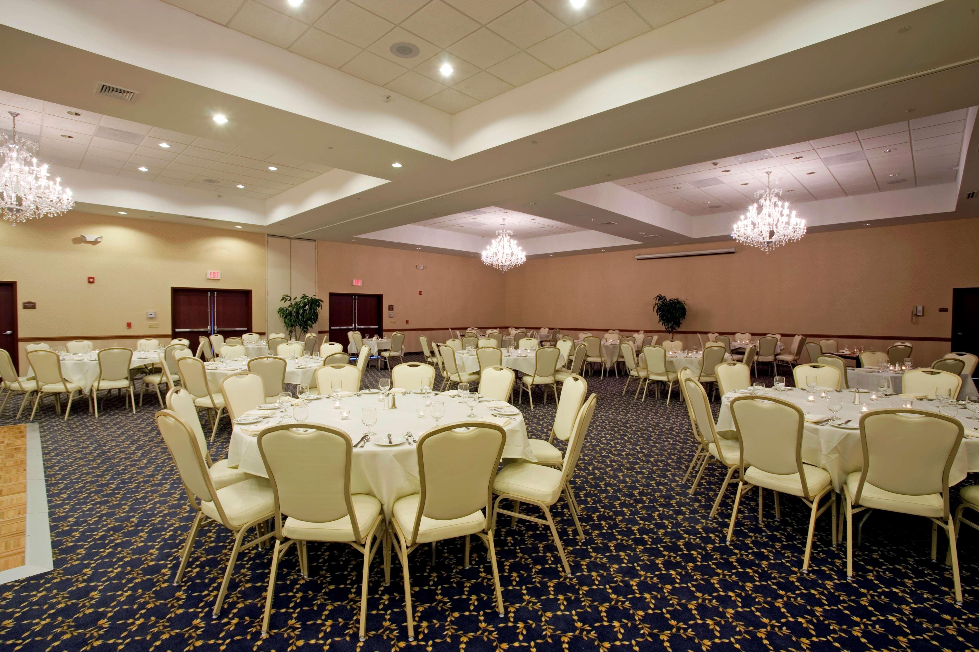 Best Western Plus Ticonderoga Restaurante foto